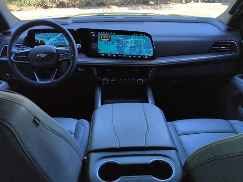 Used 2025 Chevrolet Tahoe LT w/ Comfort Package image 20