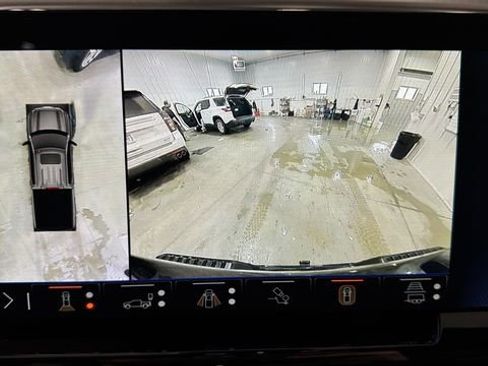 Used 2024 Chevrolet Silverado 1500 ZR2 w/ Technology Package image 19