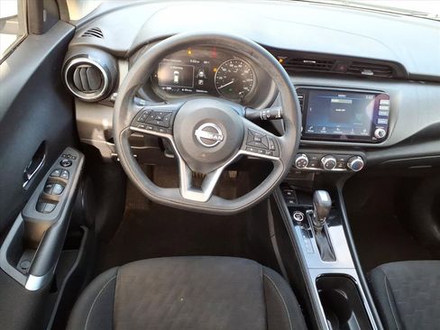 Used 2023 Nissan Kicks SV image 8