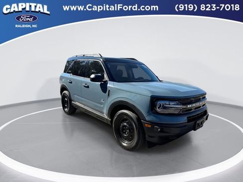 Certified 2021 Ford Bronco Sport Outer Banks w/ Outer Banks Package (96D) image 2
