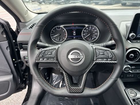 Used 2025 Nissan Sentra SR w/ Midnight Edition FWD image 29