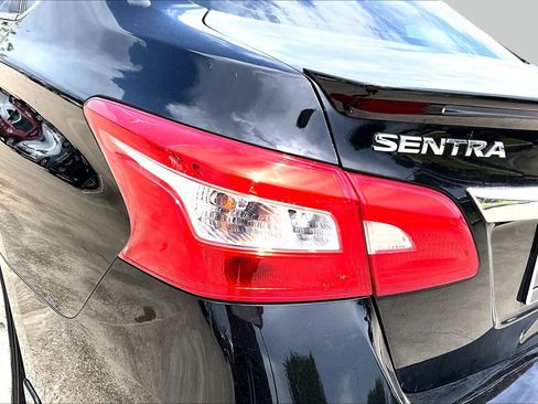 Used 2017 Nissan Sentra S w/ S Style Package FWD image 25