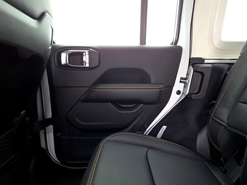 New 2026 Jeep Wrangler Unlimited Sahara image 12