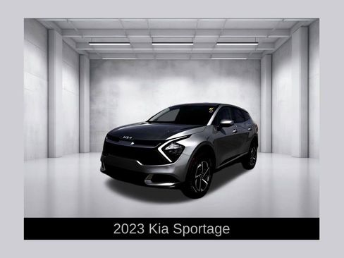 Used 2023 Kia Sportage LX image 1