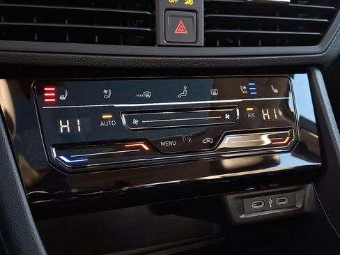 New 2026 Volkswagen Jetta SEL image 8