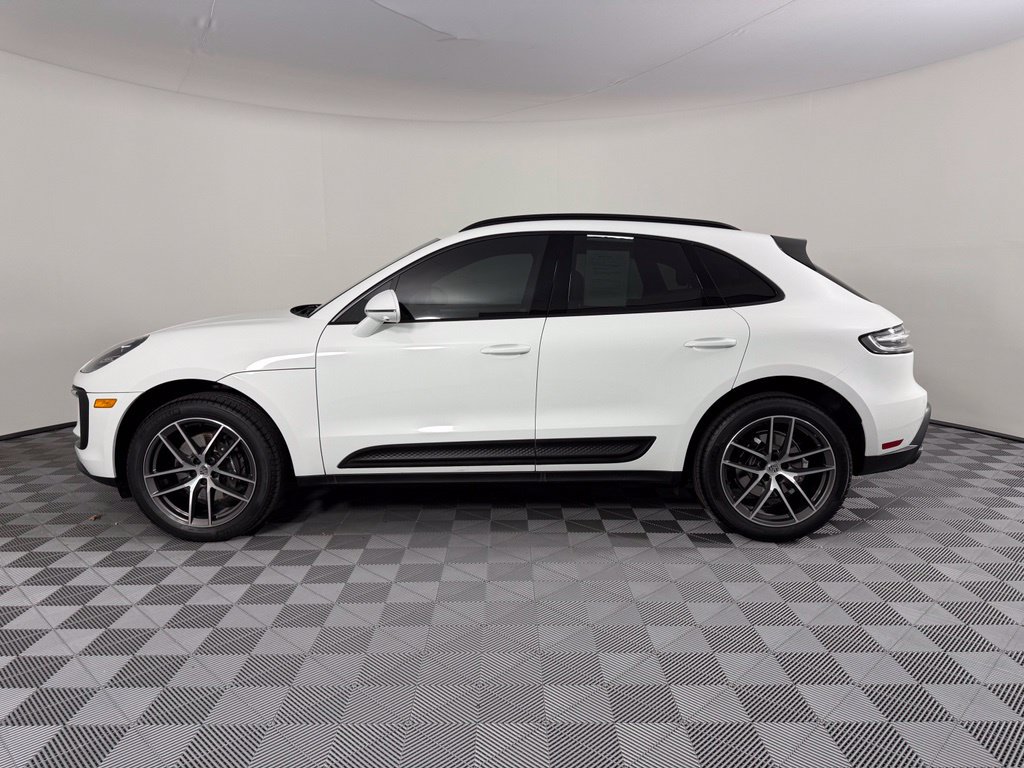 Certified 2023 Porsche Macan Turbo AWD/4WD image 2