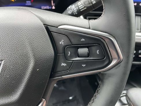 Used 2024 Chevrolet Trax ACTIV w/ Sunroof Package image 35