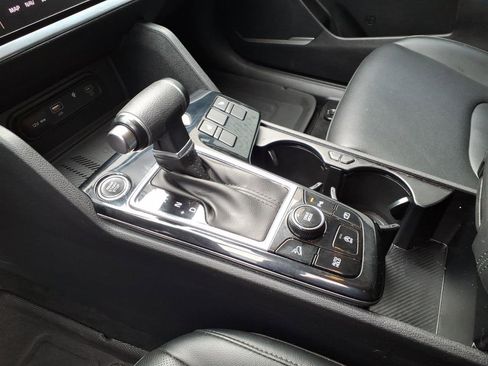 Used 2024 Kia Sportage EX image 11