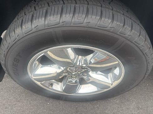 Used 2017 RAM 1500 Big Horn AWD/4WD image 5