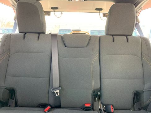 Used 2025 Jeep Wrangler Sport S image 37