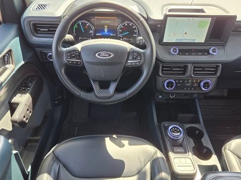 Used 2024 Ford Maverick Lariat w/ Black Appearance Package FWD image 11