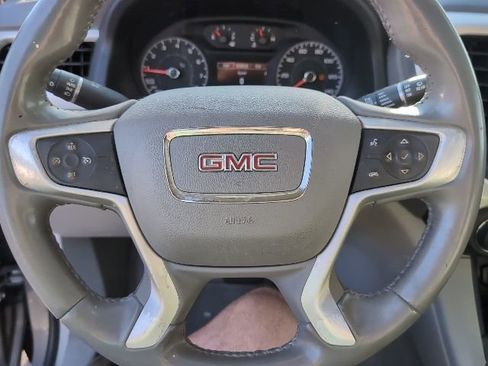 Used 2019 GMC Acadia SLE image 12