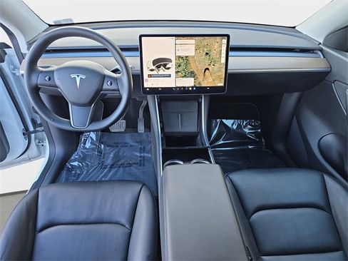 Used 2021 Tesla Model Y Long Range image 10