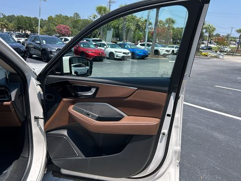 Certified 2024 Acura MDX FWD w/ Technology Package image 37