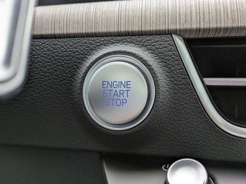 New 2025 Hyundai Sonata Limited image 28