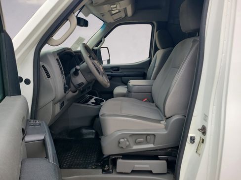Used 2012 Nissan NV 2500 SV image 11