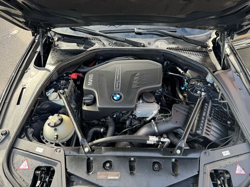 Used 2015 BMW 528i Sedan image 32