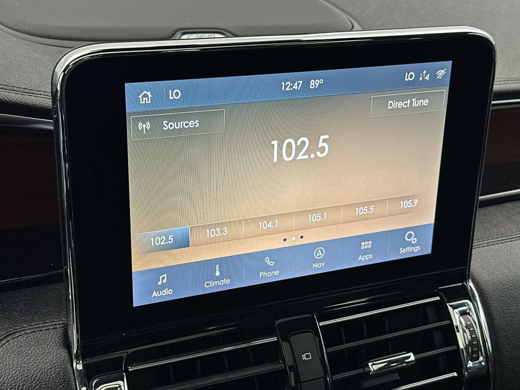 Used 2020 Lincoln Navigator Reserve AWD/4WD image 18