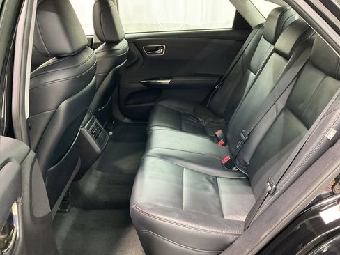 Used 2018 Toyota Avalon XLE image 22