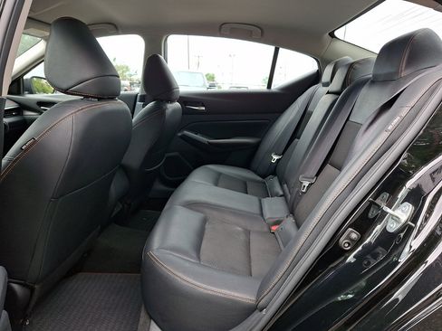 Used 2022 Nissan Altima 2.5 SR AWD/4WD image 17