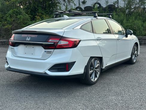 Used 2018 Honda Clarity Touring image 7