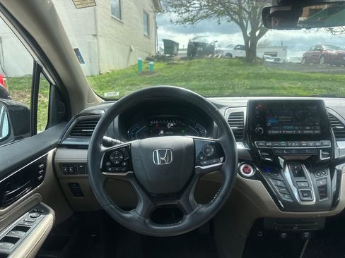Used 2023 Honda Odyssey Elite image 44