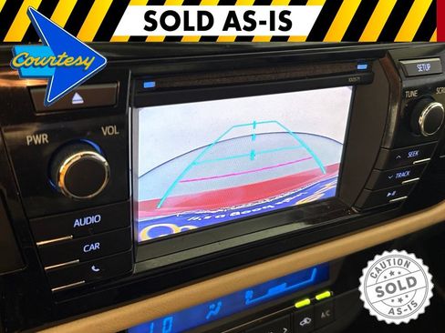 Used 2016 Toyota Corolla LE FWD image 30