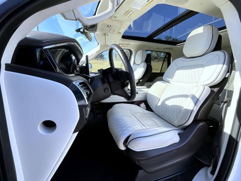 Certified 2023 Lincoln Navigator Black Label image 11