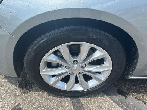 Used 2024 Chevrolet Malibu LT FWD image 9