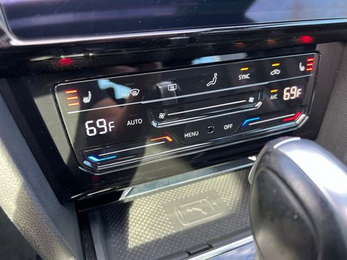 Used 2023 Volkswagen Arteon SEL image 35