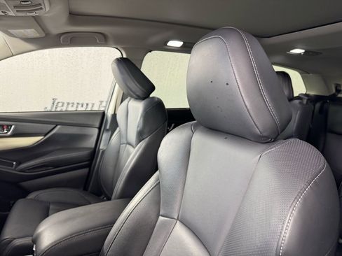 Used 2022 Subaru Ascent Limited w/ Technology Package image 3