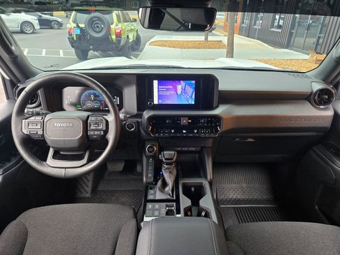 Used 2025 Toyota Land Cruiser 1958 image 15