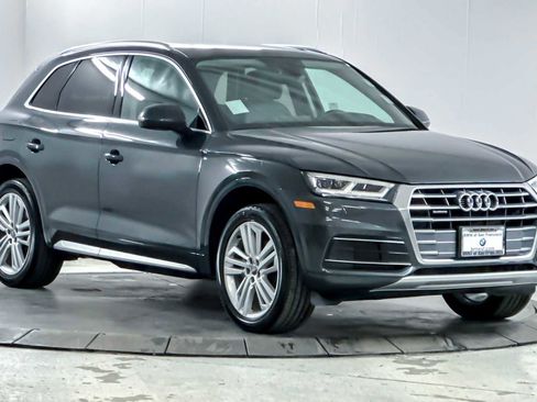 Used 2019 Audi Q5 Premium Plus image 9