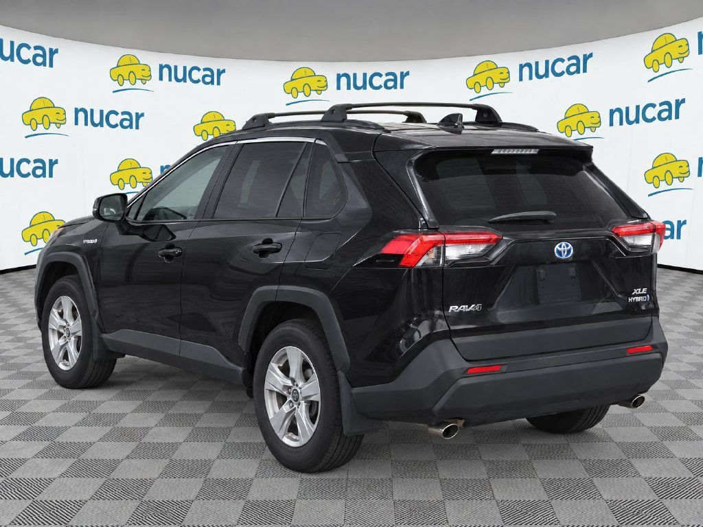 Used 2021 Toyota RAV4 XLE w/ Convenience Package AWD/4WD image 3