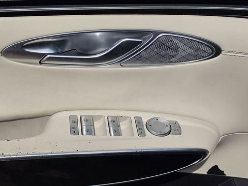 Used 2022 Genesis GV70 2.5T image 15