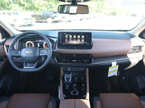 New 2026 Nissan Rogue Platinum AWD/4WD image 22