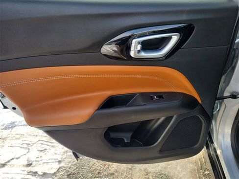 Certified 2024 Jeep Compass Limited w/ Elite Group image 20