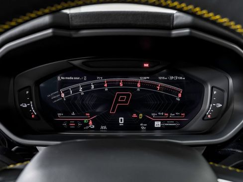 Used 2025 Lamborghini Urus S AWD/4WD image 19