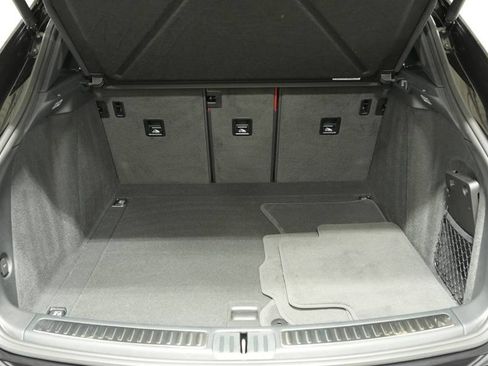 New 2025 Porsche Macan image 28