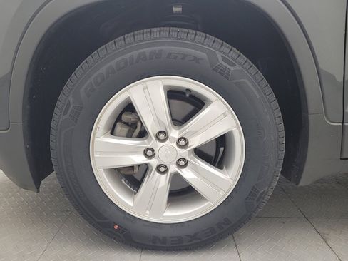 Used 2020 Chevrolet Trax LS w/ Tint and Cruise Package FWD image 31