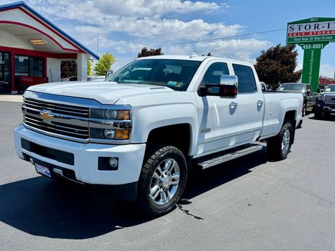 Used 2015 Chevrolet Silverado 2500 High Country w/ Duramax Plus Package AWD/4WD image 1