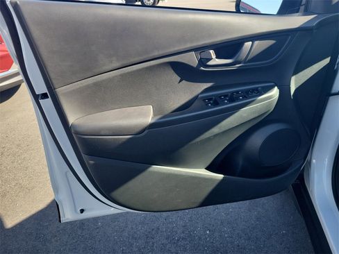 Used 2020 Hyundai Kona SEL image 17