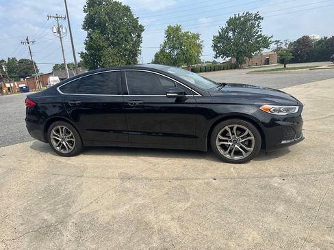 Used 2019 Ford Fusion SEL FWD image 7