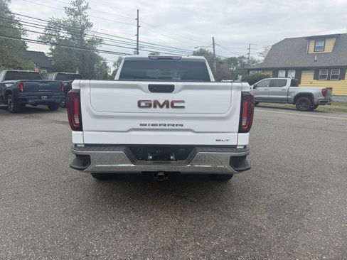 Used 2026 GMC Sierra 1500 SLT AWD/4WD image 4