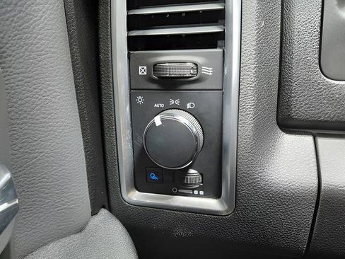 Used 2023 RAM 1500 Classic SLT w/ Protection Group AWD/4WD image 15