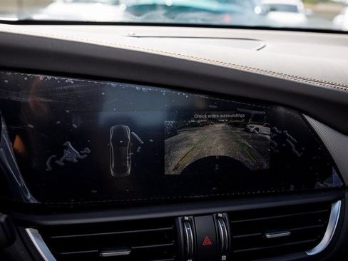 New 2025 Alfa Romeo Giulia w/ Driving Assist Package image 19