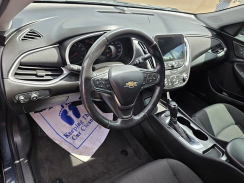Used 2020 Chevrolet Malibu RS FWD image 5