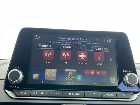 New 2025 Nissan Altima 2.5 SV image 9