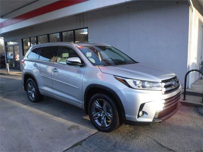 Used 2017 Toyota Highlander Limited