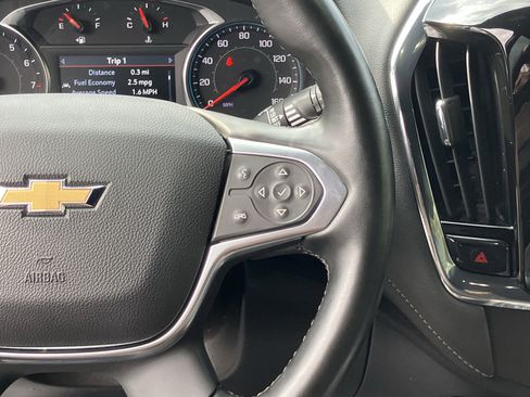 Used 2023 Chevrolet Traverse LT image 22